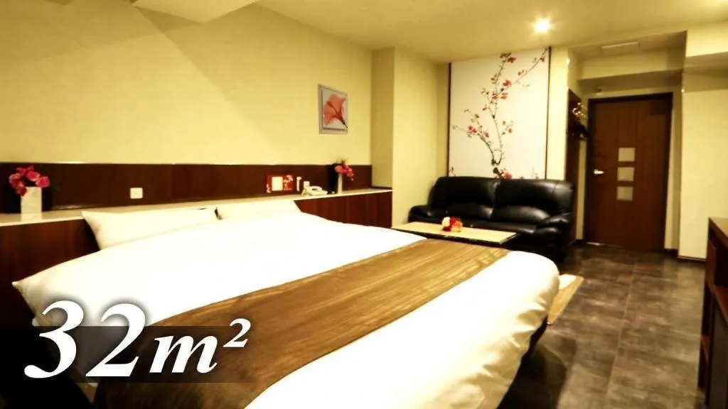 Hotel Kanade Osaka Namba 3*,  Japan