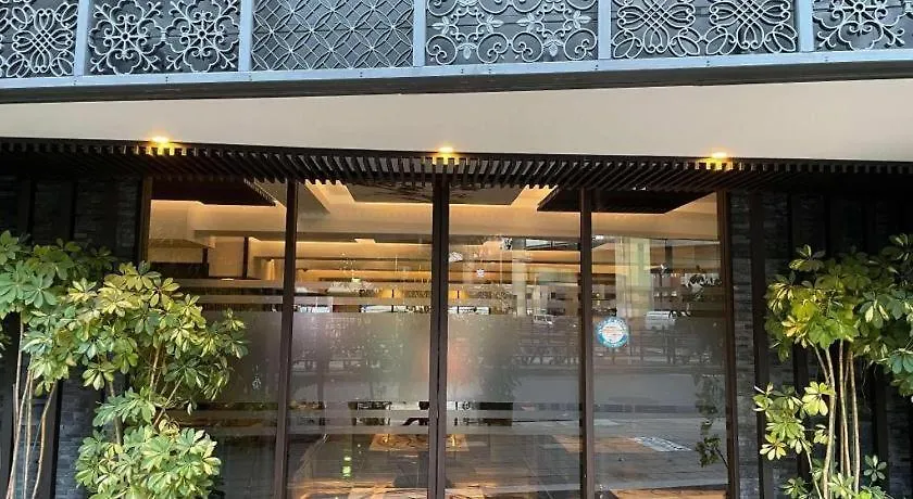 Hotel Kanade Osaka Namba 3*,  Japan